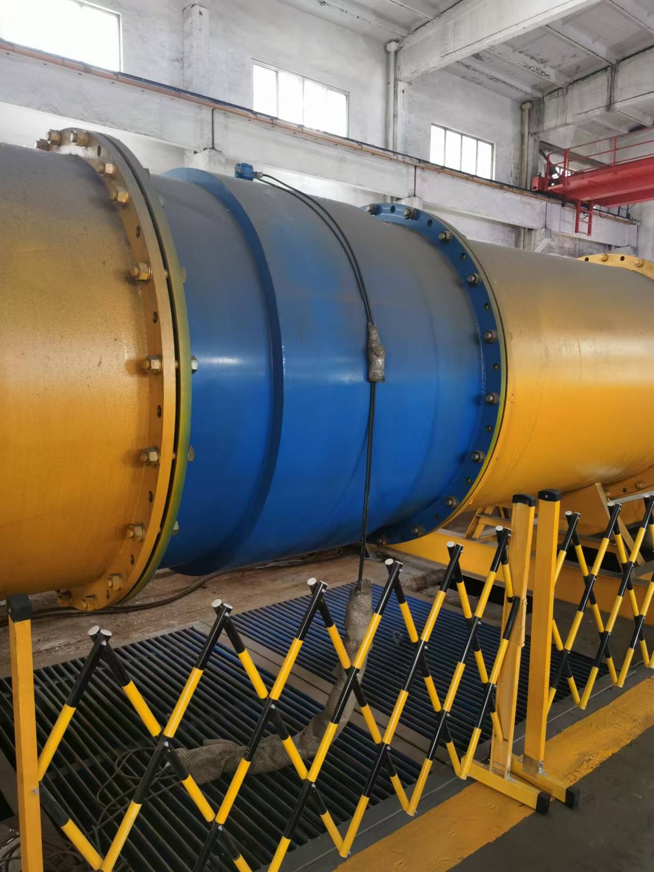 电磁流量计在水泵公司大口径管道中安装